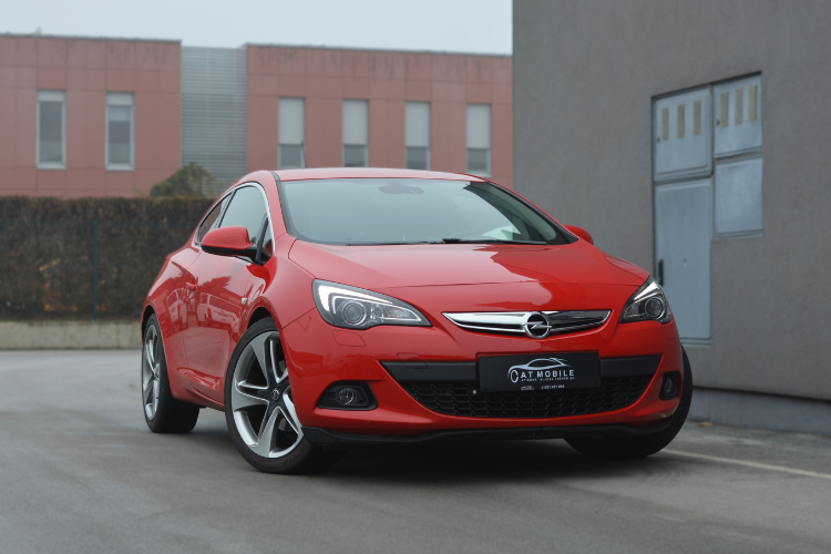 OPEL ASTRA GTC